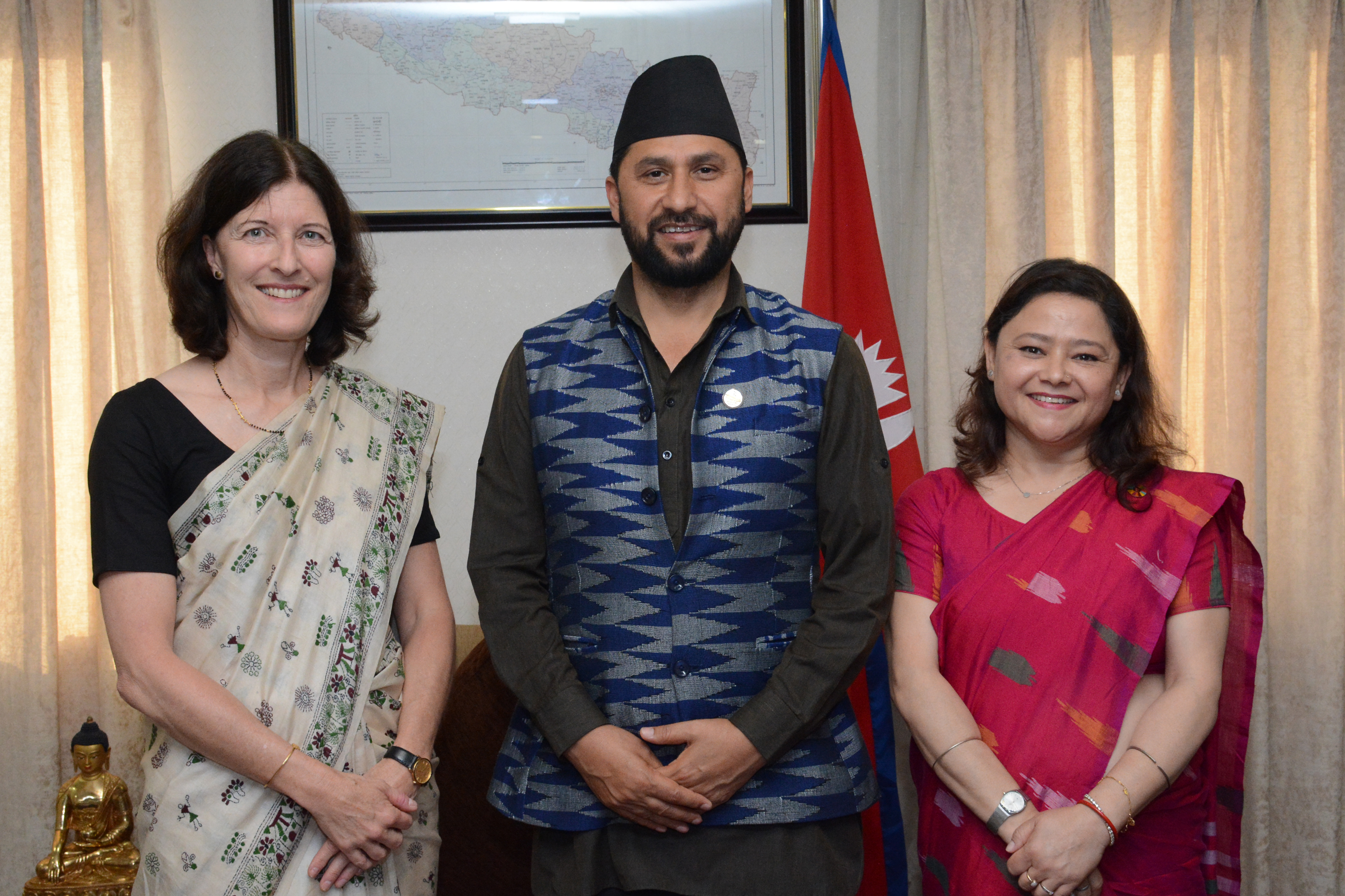 मा. उपप्रधानमन्त्री एवं गृह मन्त्रीज्यू र UNHCR का प्रतिनिधि Carolin Spannuth Verma बीच शिष्टाचार भेट  - २०८० चैत्र १९