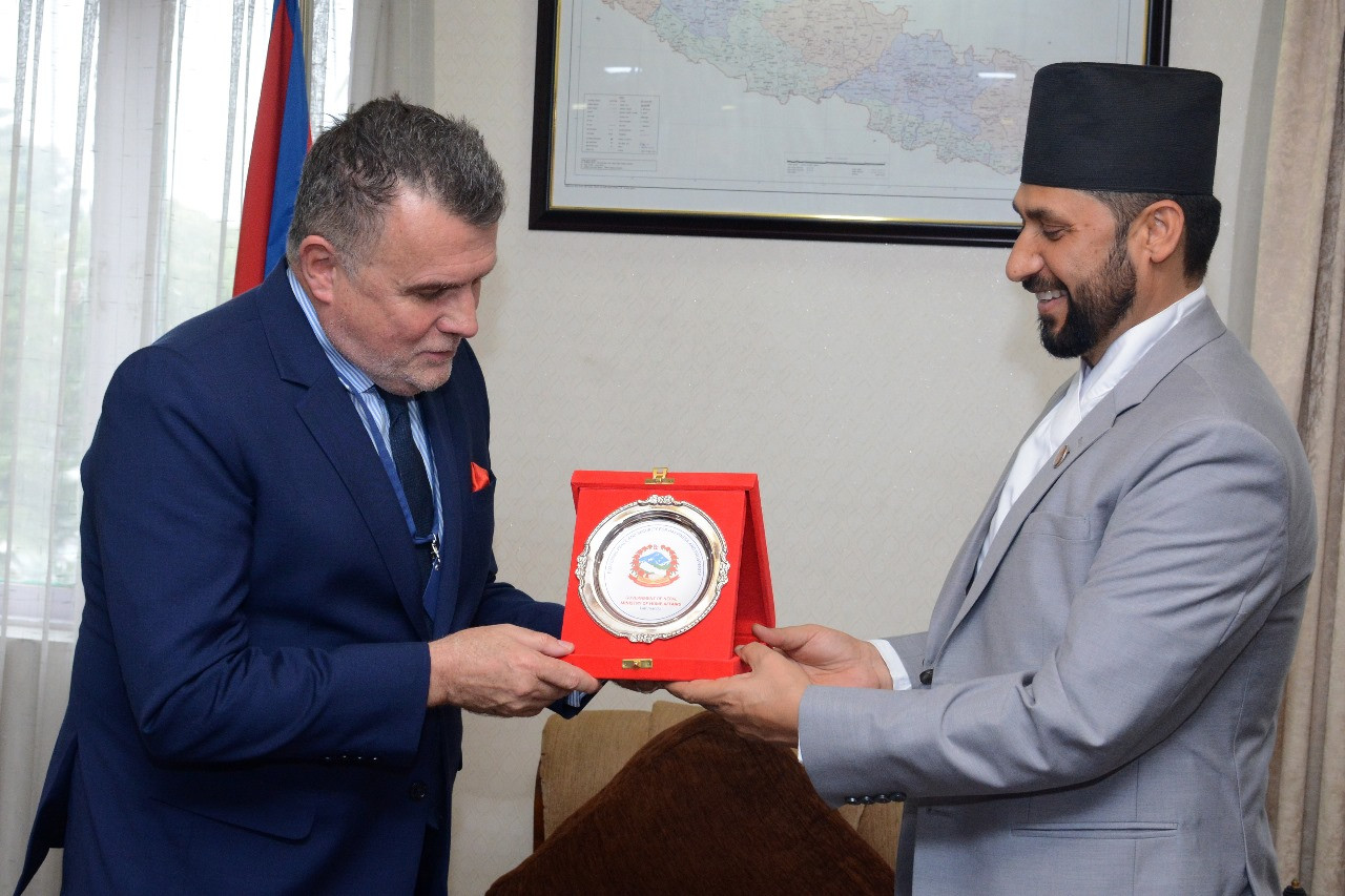 मा. उपप्रधानमन्त्री एवम् गृह मन्त्रीज्यू र नेपालका लागि स्विडेनका  राजदुत बीच भेटवार्ता - २०८१ जेठ २